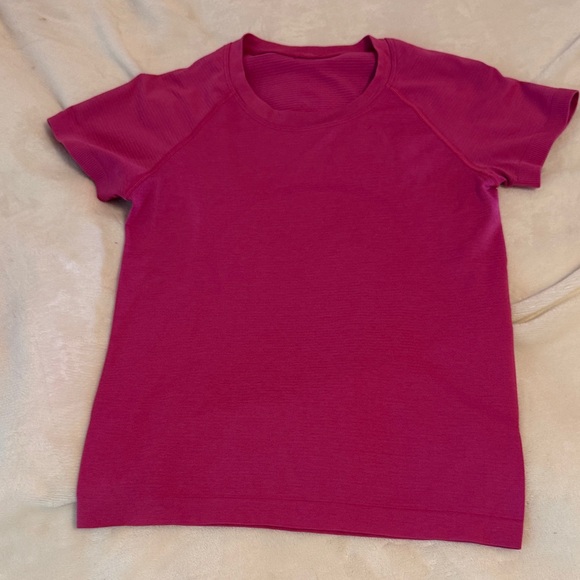 lululemon swiftly tech waist length pink Short Sleeve Tee - Picture 1 of 3